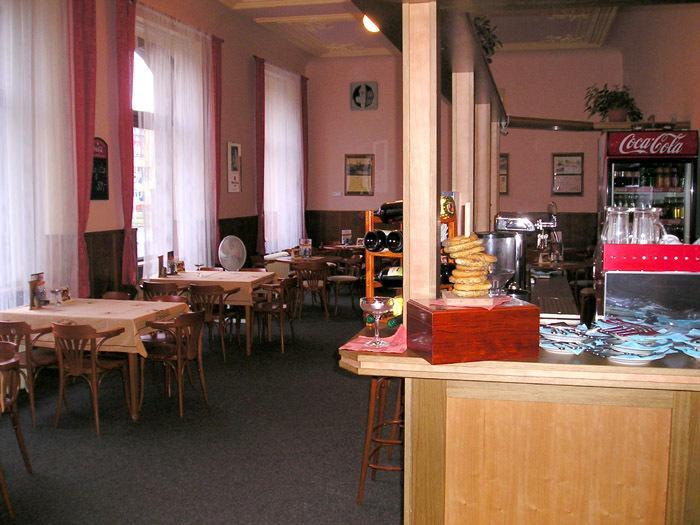 Hotel Dvorak Chrast Екстер'єр фото