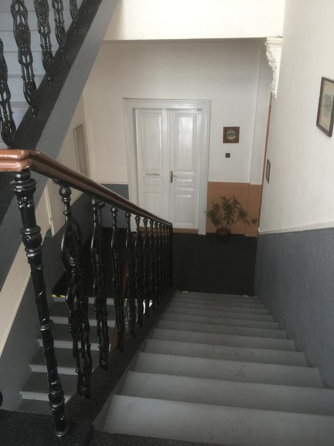 Hotel Dvorak Chrast Екстер'єр фото