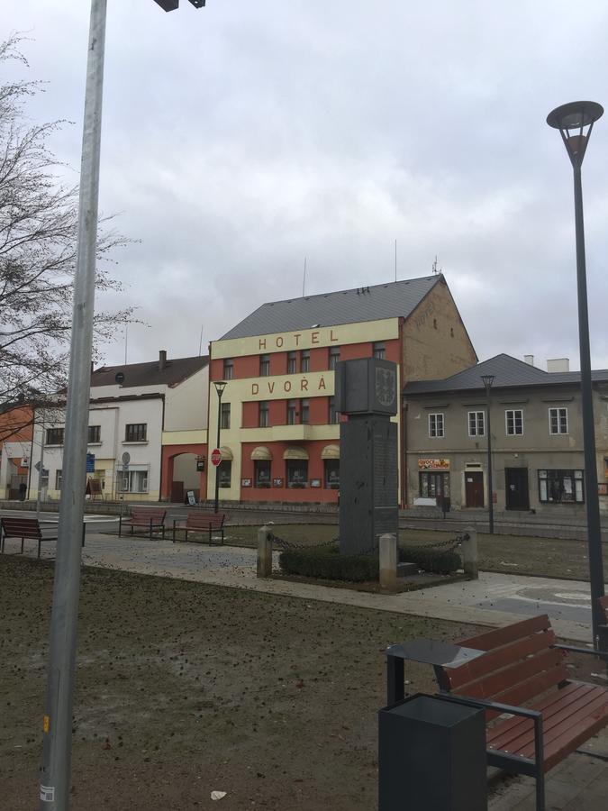 Hotel Dvorak Chrast Екстер'єр фото