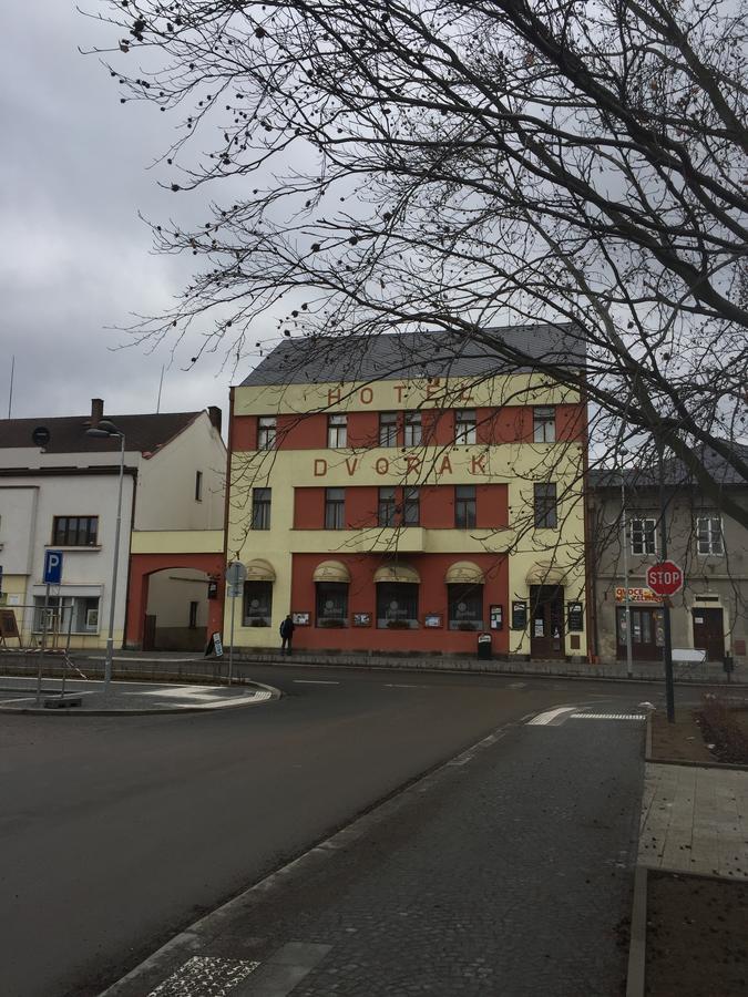 Hotel Dvorak Chrast Екстер'єр фото